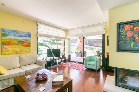Сasa de 6 dormitorios en venta en Sant Just Desvern, Barcelona, Cataluña, Spain № 2446 - foto 4
