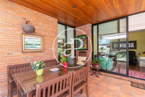 Сasa de 6 dormitorios en venta en Sant Just Desvern, Barcelona, Cataluña, Spain № 2446 - foto 3