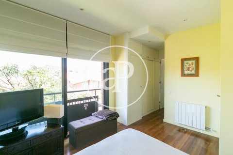 Сasa de 6 dormitorios en venta en Sant Just Desvern, Barcelona, Cataluña, Spain № 2446 - foto 24
