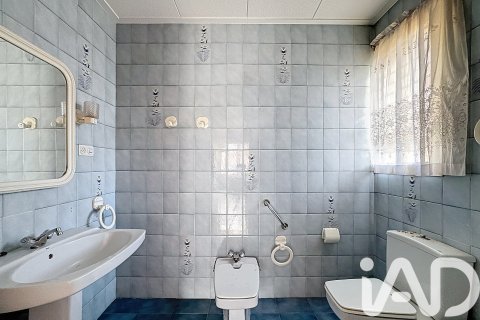 Купить таунхаус в Эль Масноу, Испания с 7 спален, 224м², № 7484 - фото 13