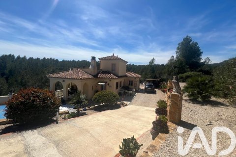 Сasa de 4 dormitorios en venta en L'Ametlla de Mar, Tarragona, Cataluña, Spain № 7487