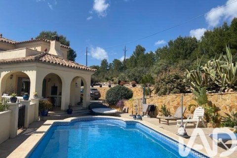 Купить дом в Л'Аметлья-де-Мар, Испания с 4 спальни, 200м², № 7487 - фото 13