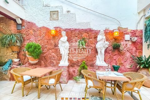 Propiedad comercial de 254 m² en venta en Calella, Barcelona, Cataluña, Spain № 1040 - foto 17