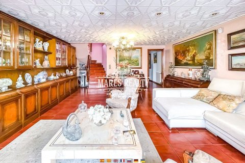 949 sq.m. commercial property for sale in Calella, Barcelona, Catalonia, Spain № 1039 - photo 6
