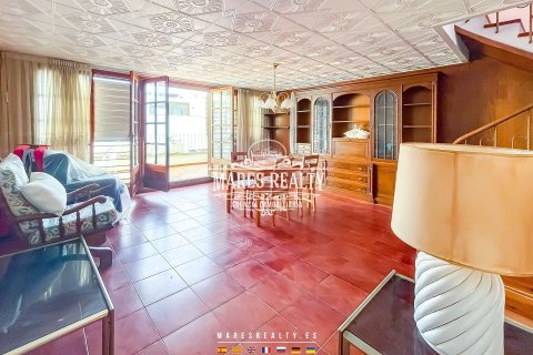 949 sq.m. commercial property for sale in Calella, Barcelona, Catalonia, Spain № 1039 - photo 9
