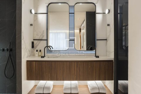 Apartamento de 5 dormitorios en venta en Barcelona, Cataluña, Spain № 3719 - foto 24