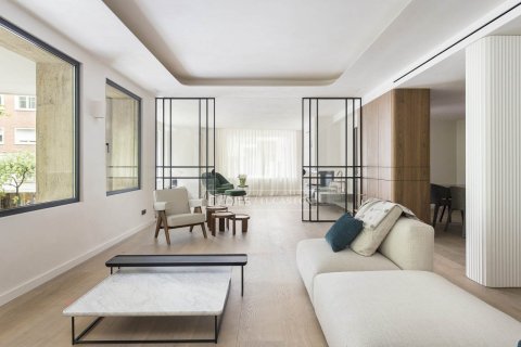Apartamento de 5 dormitorios en venta en Barcelona, Cataluña, Spain № 3719 - foto 7