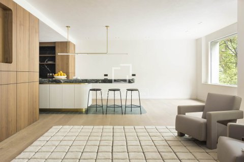 Apartamento de 5 dormitorios en venta en Barcelona, Cataluña, Spain № 3719 - foto 12