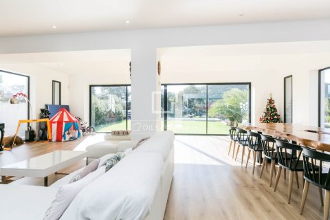 Villa de 4 dormitorios en venta en Gavà, Barcelona, Cataluña, Spain № 3723 - foto 8