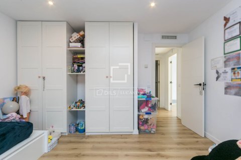 Villa de 4 dormitorios en venta en Gavà, Barcelona, Cataluña, Spain № 3723 - foto 30