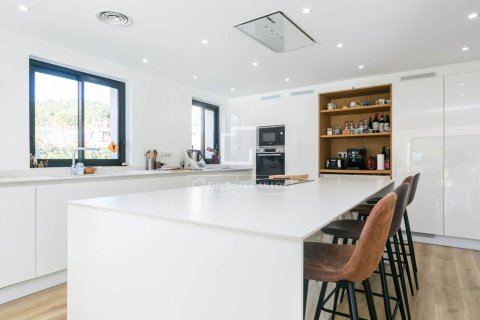 Villa de 4 dormitorios en venta en Gavà, Barcelona, Cataluña, Spain № 3723 - foto 13