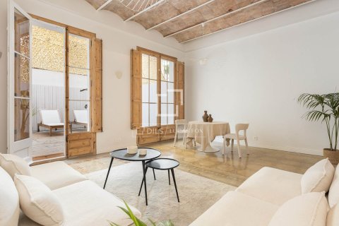 Apartamento de 3 dormitorios en venta en Barcelona, Cataluña, Spain № 3720 - foto 4