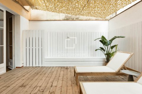 Apartamento de 3 dormitorios en venta en Barcelona, Cataluña, Spain № 3720 - foto 9