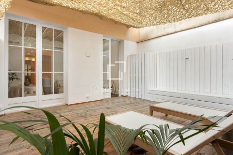 Apartamento de 3 dormitorios en venta en Barcelona, Cataluña, Spain № 3720 - foto 12