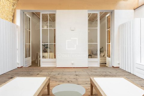 Apartamento de 3 dormitorios en venta en Barcelona, Cataluña, Spain № 3720 - foto 13