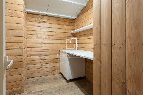 Apartamento de 3 dormitorios en venta en Barcelona, Cataluña, Spain № 3720 - foto 21