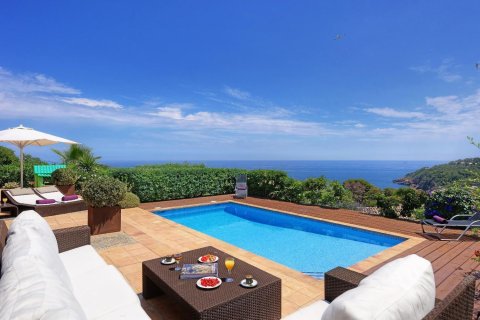 Сasa de 4 dormitorios en venta en Begur, Gerona, Cataluña, Spain № 7196