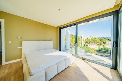 Купить дом в Льорет-де-Мар, Испания с 4 комнаты, 330м², № 7199 - фото 20