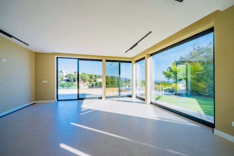 Купить дом в Льорет-де-Мар, Испания с 4 комнаты, 330м², № 7199 - фото 21