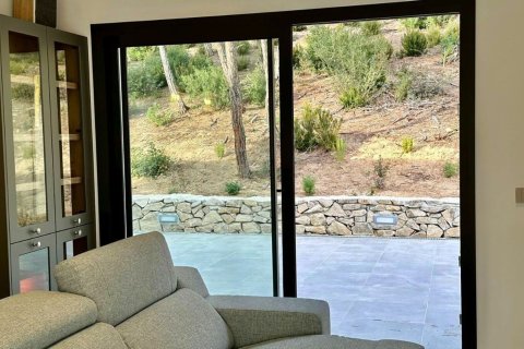4 bedrooms house for sale in Lloret de Mar, Girona, Catalonia, Spain № 7200 - photo 11