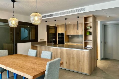 4 bedrooms house for sale in Lloret de Mar, Girona, Catalonia, Spain № 7200 - photo 18