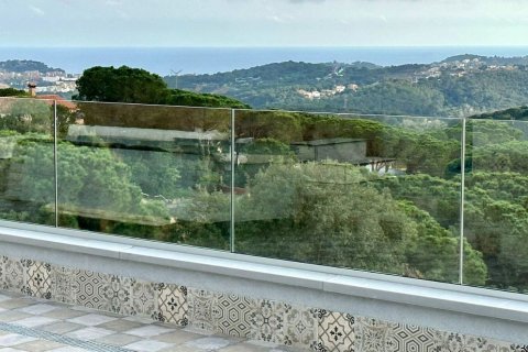 4 bedrooms house for sale in Lloret de Mar, Girona, Catalonia, Spain № 7200 - photo 20