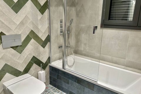 4 bedrooms house for sale in Lloret de Mar, Girona, Catalonia, Spain № 7200 - photo 23