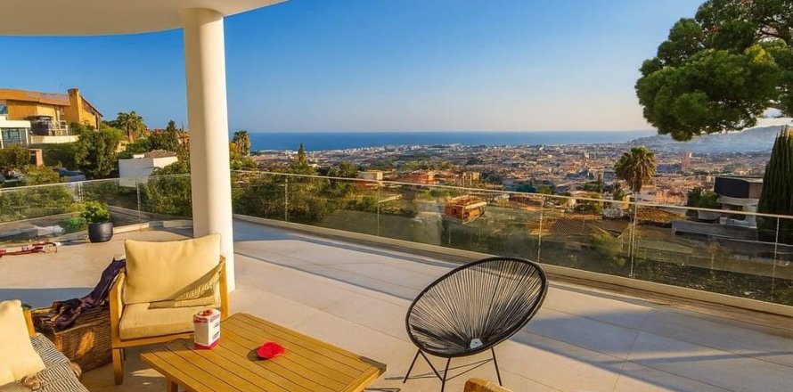 5 bedrooms house for sale in Catalonia, Spain № 7195