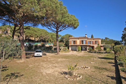Купить дом в Льорет-де-Мар, Испания с 5 комнат, 350м², № 7198 - фото 5