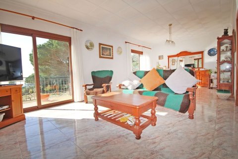 Купить дом в Льорет-де-Мар, Испания с 5 комнат, 350м², № 7198 - фото 21