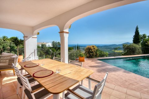 Сasa de 5 dormitorios en venta en Platja D'aro, Gerona, Cataluña, Spain № 7201