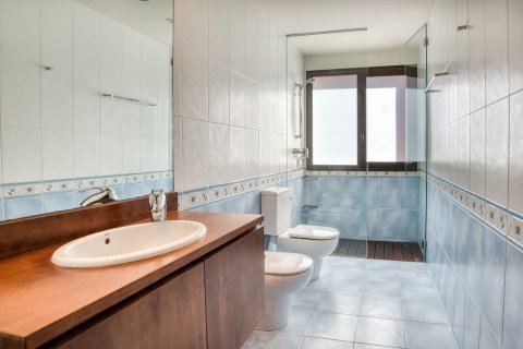 4 bedrooms house for sale in Sant Feliu de Guixols, Girona, Catalonia, Spain № 7197 - photo 11