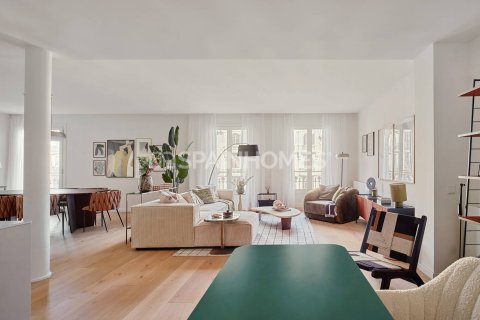2 bedrooms penthouse for sale in Barcelona, Catalonia, Spain № 7147 - photo 12