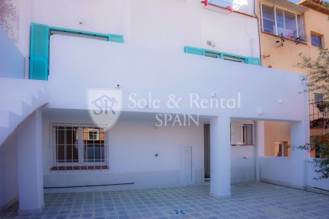 Сasa de 2 dormitorios en venta en Sant Feliu de Guíxols, Gerona, Cataluña, Spain № 7150 - foto 2