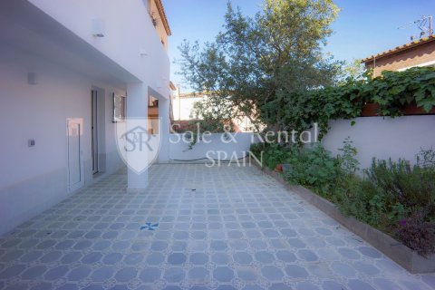 Сasa de 2 dormitorios en venta en Sant Feliu de Guíxols, Gerona, Cataluña, Spain № 7150 - foto 4
