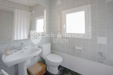 Сasa de 2 dormitorios en venta en Sant Feliu de Guíxols, Gerona, Cataluña, Spain № 7150 - foto 17