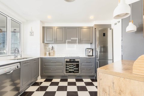 Apartamento de 2 dormitorios en venta en Barcelona, Cataluña, Spain № 4031 - foto 15
