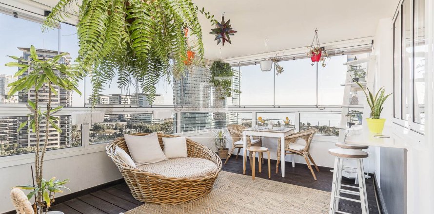 Apartamento de 2 dormitorios en venta en Barcelona, Cataluña, Spain № 4031