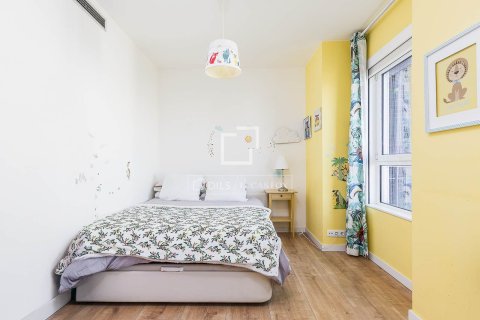 Apartamento de 2 dormitorios en venta en Barcelona, Cataluña, Spain № 4031 - foto 26