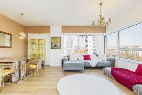 Apartamento de 2 dormitorios en venta en Barcelona, Cataluña, Spain № 4031 - foto 5