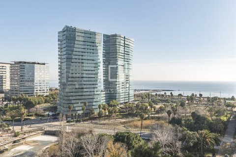 Apartamento de 2 dormitorios en venta en Barcelona, Cataluña, Spain № 4031 - foto 14