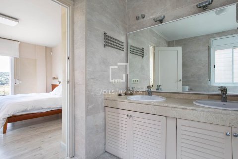 6 bedrooms villa for sale in Teia, Barcelona, Catalonia, Spain № 4029 - photo 14