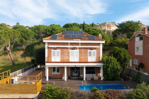 6 bedrooms villa for sale in Teia, Barcelona, Catalonia, Spain № 4029 - photo 3