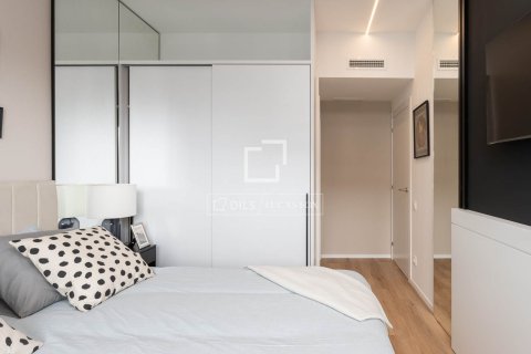 Apartamento de 3 dormitorios en venta en Barcelona, Cataluña, Spain № 4030 - foto 13