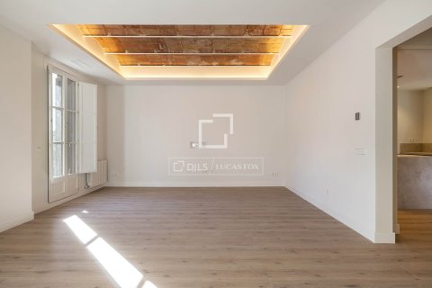 Apartamento de 3 dormitorios en venta en Barcelona, Cataluña, Spain № 4032 - foto 9