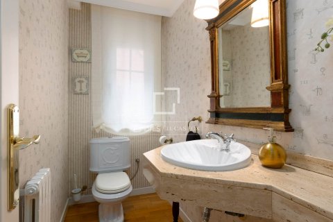 5 bedrooms villa for sale in Premia De Mar, Barcelona, Catalonia, Spain № 4464 - photo 15