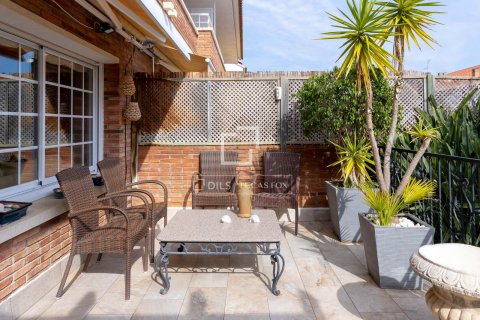 5 bedrooms villa for sale in Premia De Mar, Barcelona, Catalonia, Spain № 4464 - photo 6