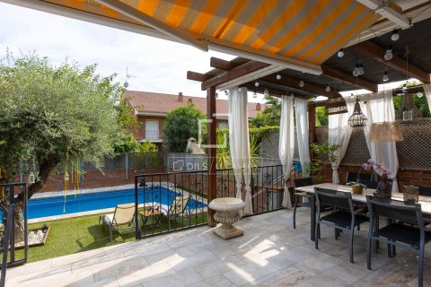 5 bedrooms villa for sale in Premia De Mar, Barcelona, Catalonia, Spain № 4464 - photo 7