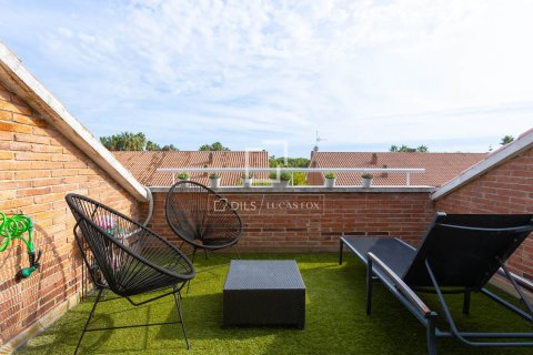 5 bedrooms villa for sale in Premia De Mar, Barcelona, Catalonia, Spain № 4464 - photo 22