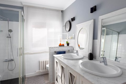 5 bedrooms villa for sale in Premia De Mar, Barcelona, Catalonia, Spain № 4464 - photo 20